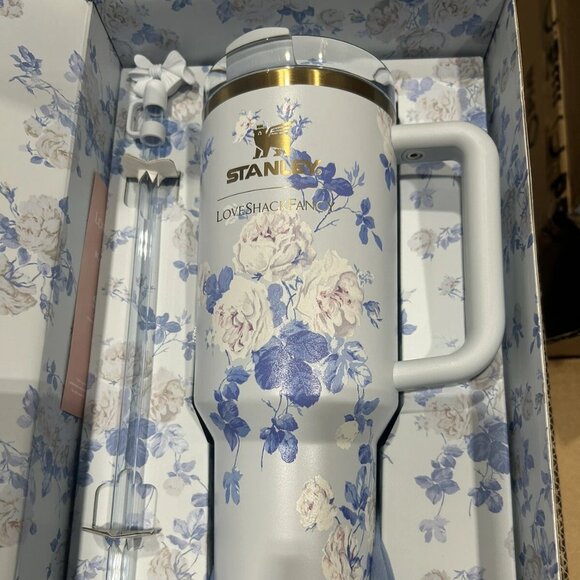 The Stanley x LoveShackFancy Quencher | 40 OZ Everblooming Rosettes - Picture 1 of 8